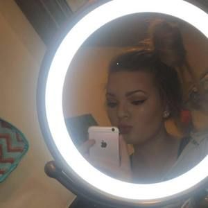 Meet your Posher, Shelbi